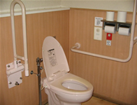 障害者用トイレの設置