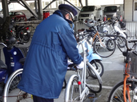 駐輪確保のため、外来者の自転車整理